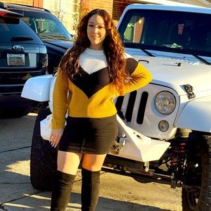 Blk/mustard combo sweater